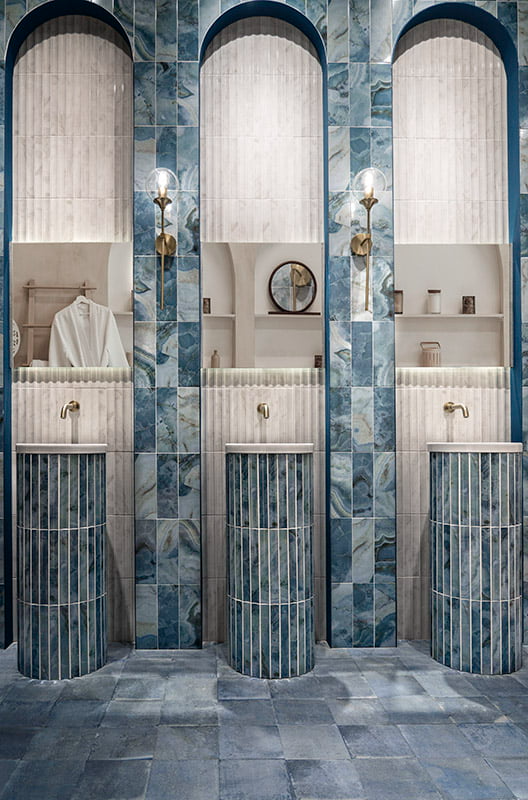 ��������� Mainzu Chloe